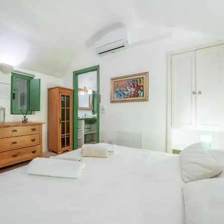 Trulli Li Cridd Villa *