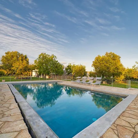 Trulli Li Cridd Villa *