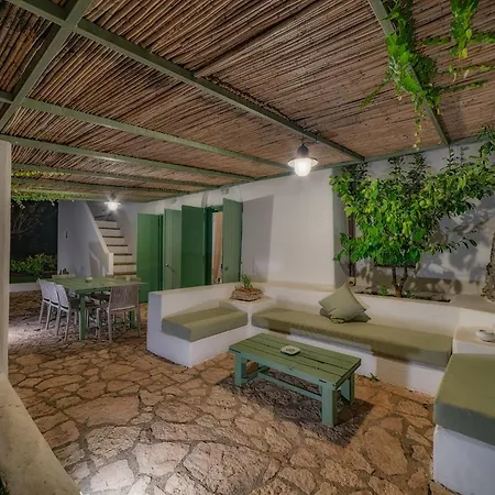 Villa Trulli Li Cridd