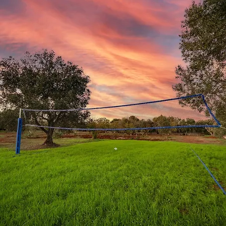 Trulli Li Cridd Vila *