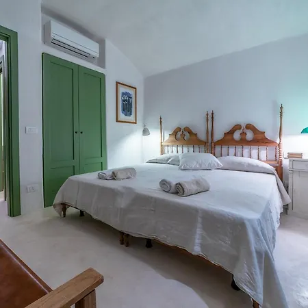 Trulli Li Cridd * سيغلي ميسابيكا