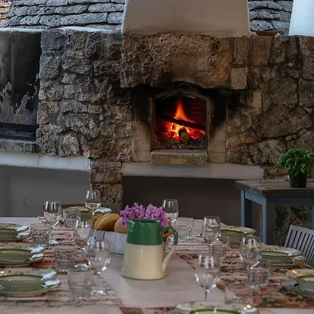 Trulli Li Cridd * سيغلي ميسابيكا