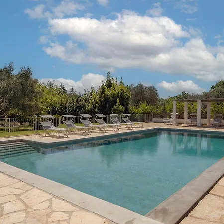 Trulli Li Cridd Villa